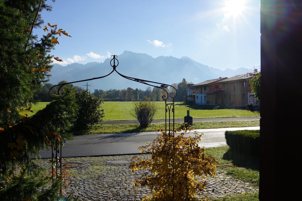 Ferienwohnung Romantik Im Roten Haus Füssen المظهر الخارجي الصورة
