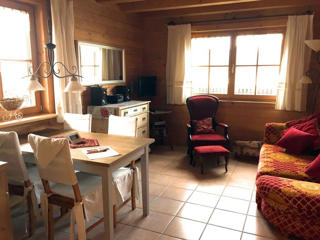 Ferienwohnung Romantik Im Roten Haus Füssen المظهر الخارجي الصورة